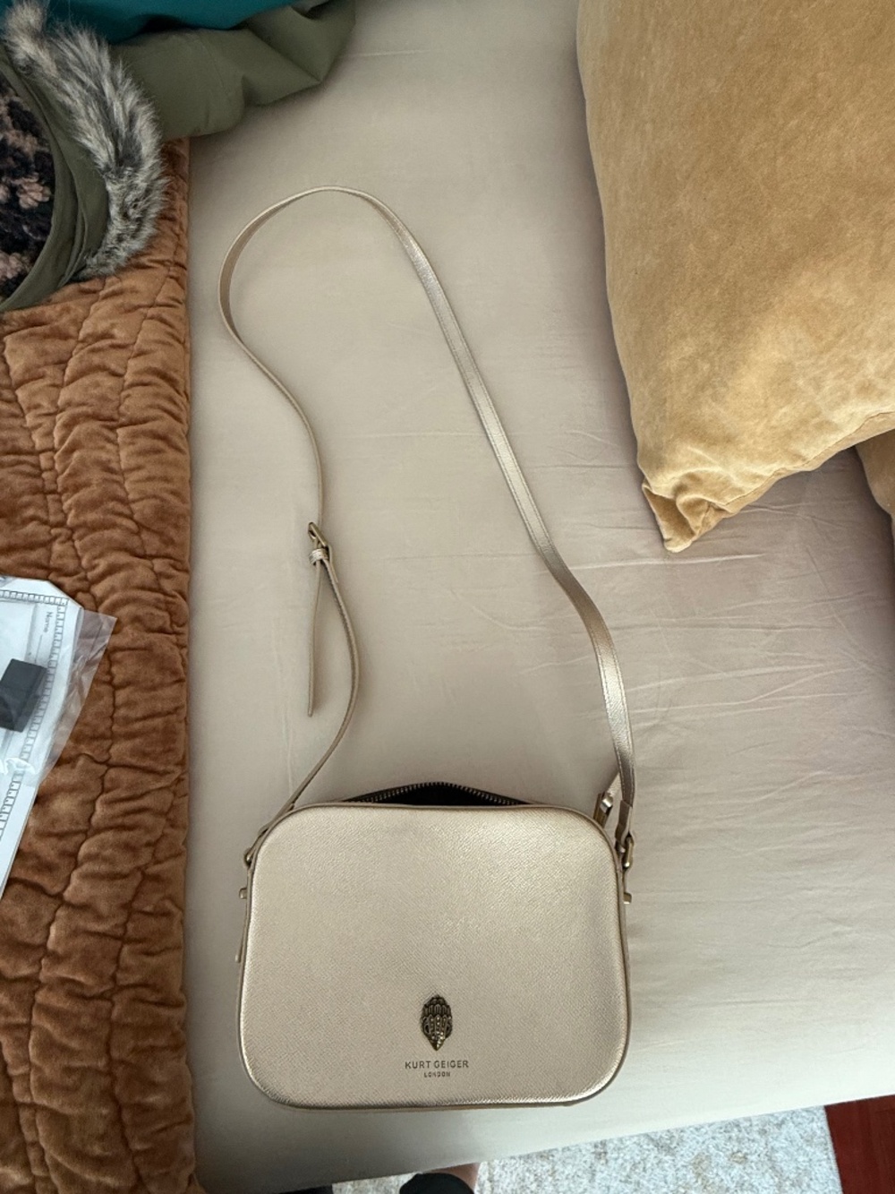 Kurt Geiger London Richmond Crossbody Bag gold